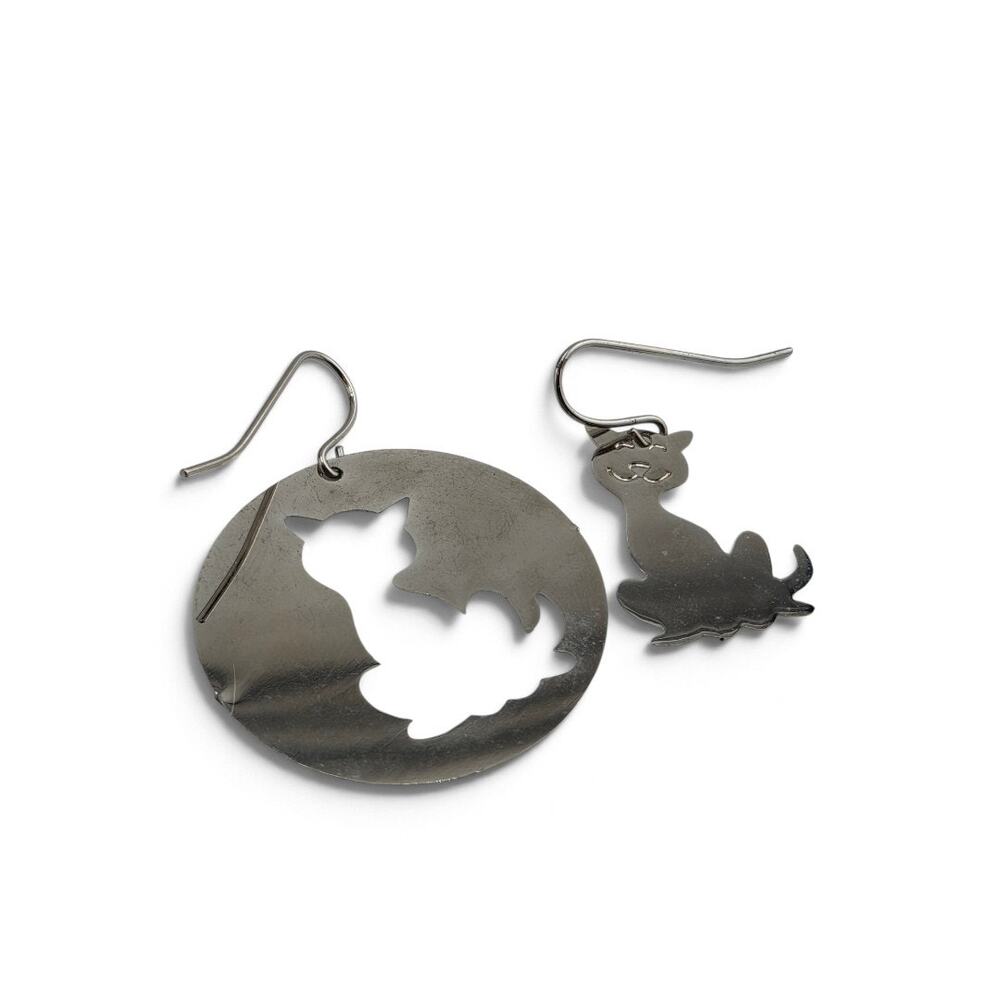 Vintage Mismatched Cat Earrings Silver Tone Cutout Dangle Pierced Artisan